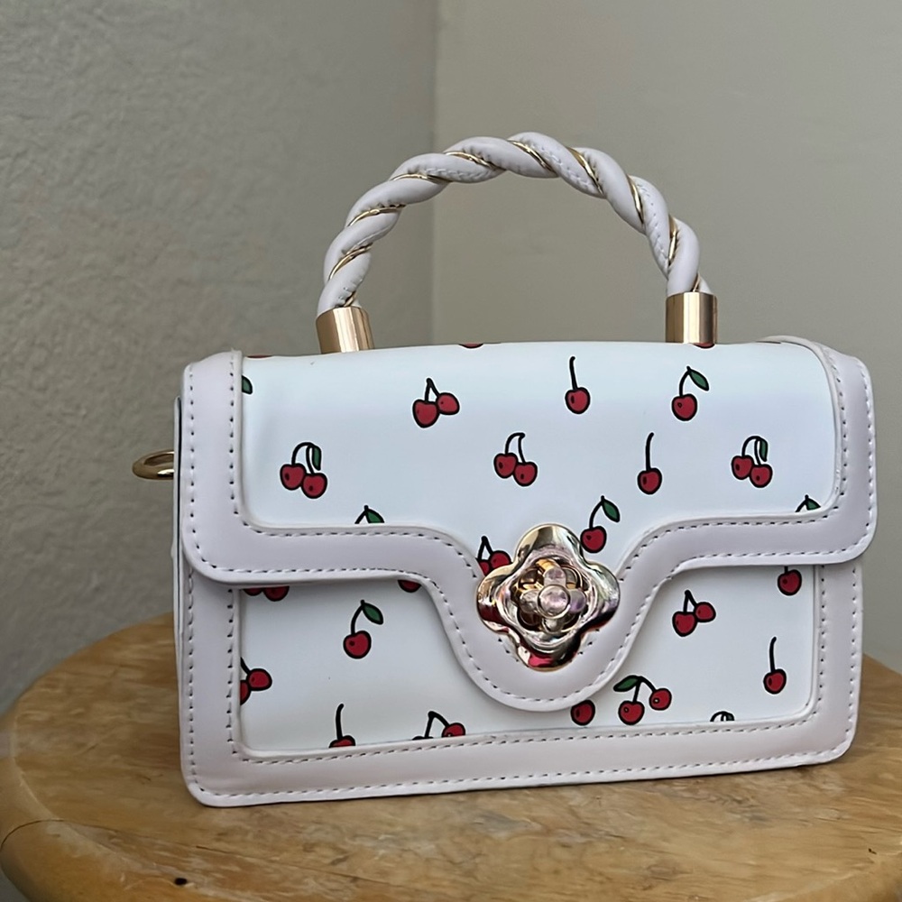 🍒 Cherries Bag 🍒 nwot